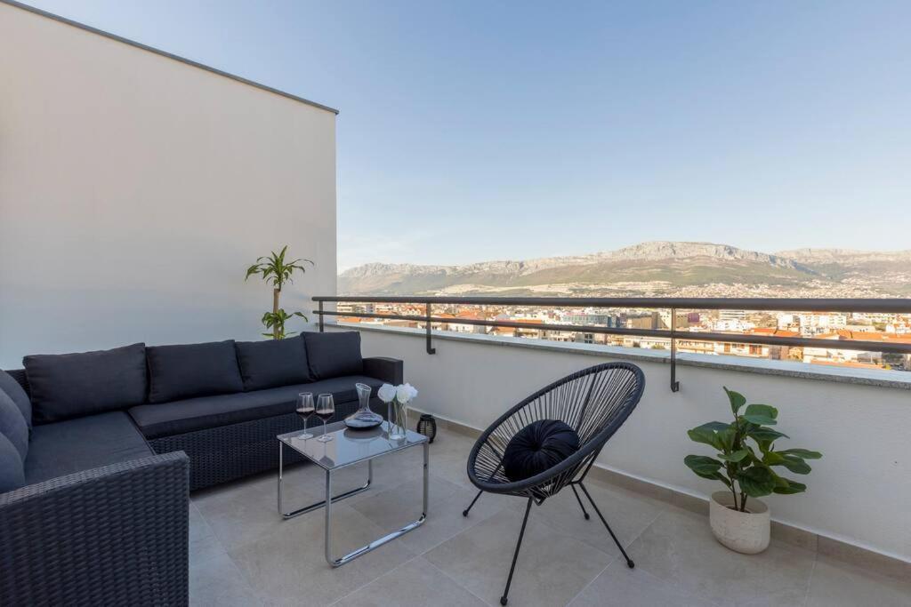 Luxury Rooftop Apartment Zalato Split Exterior photo